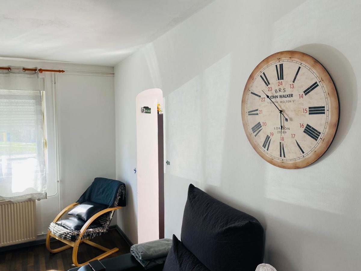 Apartment Zvecaj Джяково Екстер'єр фото