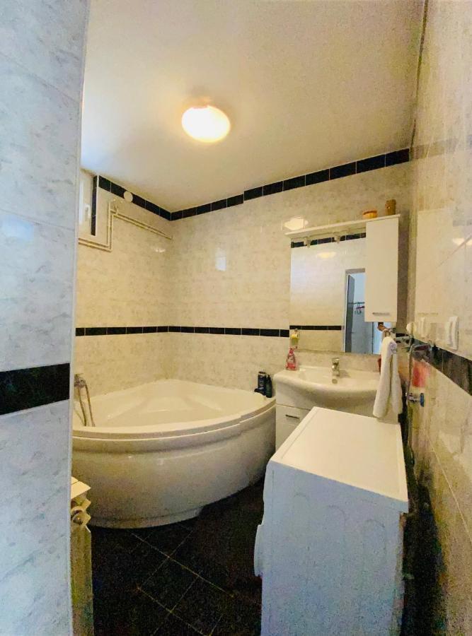 Apartment Zvecaj Джяково Екстер'єр фото