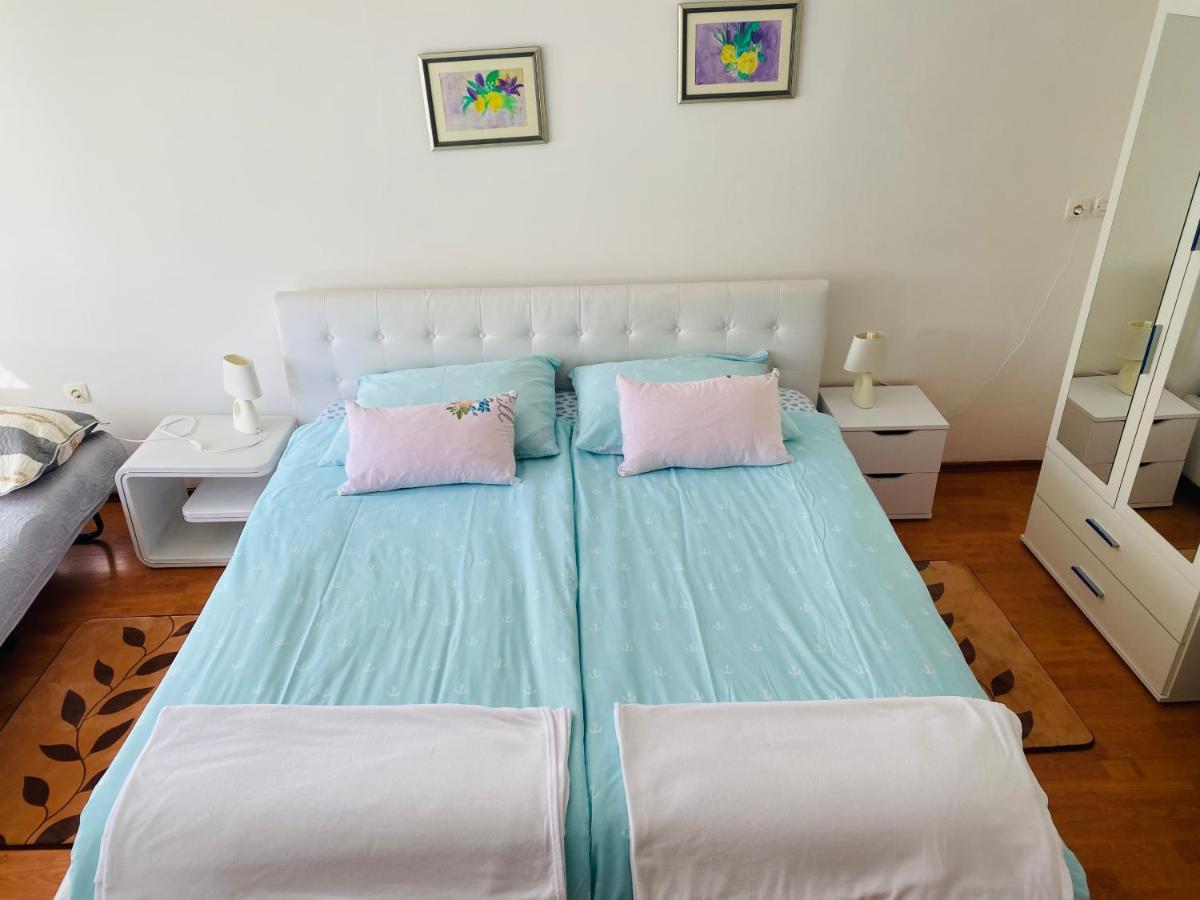 Apartment Zvecaj Джяково Екстер'єр фото